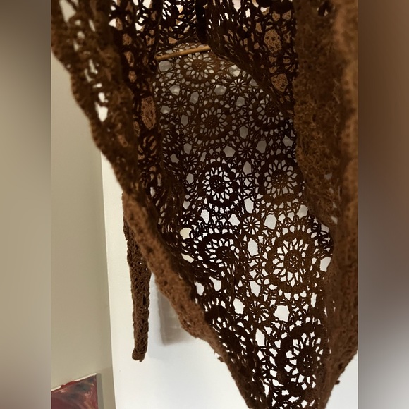 Brown floral Crochet cardigan with buttons - Picture 5 of 5